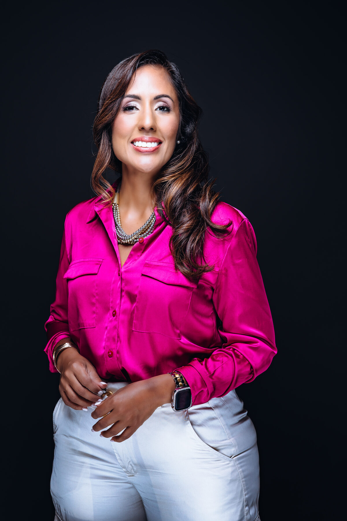 Retrato vertical de Lorell Morales para marca personal